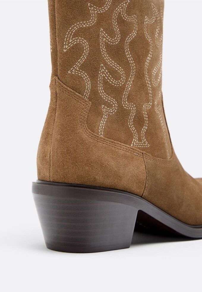 Cowboy-Stiefeletten aus Leder mit Absatz