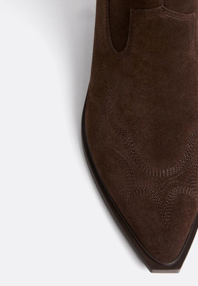Cowboy-Stiefeletten aus Spaltleder mit Absatz