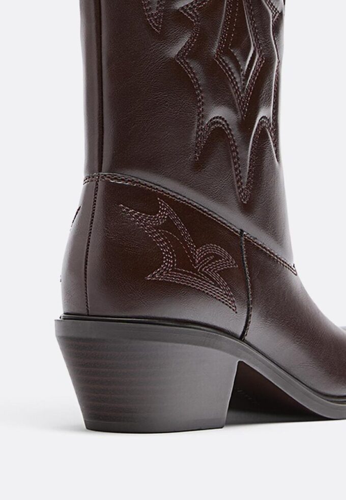 Cowboystiefel mit Absatz