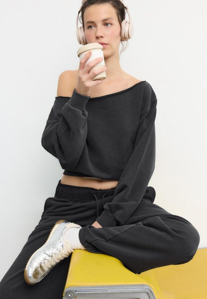 Cropped-Sweatshirt im Washed-Look Cropped-Sweatshirt im Washed-Look