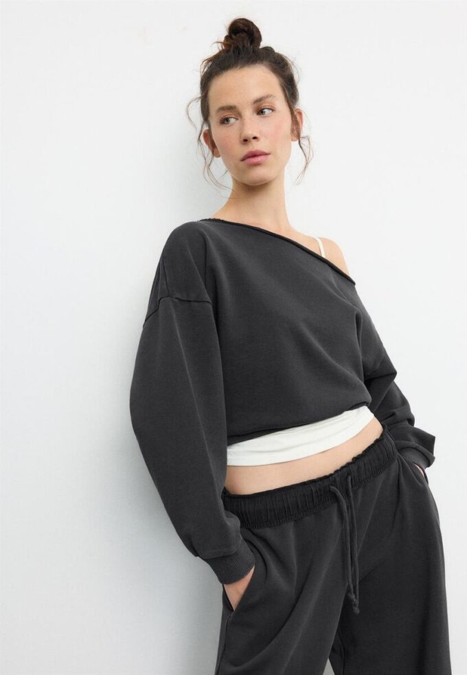Cropped-Sweatshirt im Washed-Look Cropped-Sweatshirt im Washed-Look