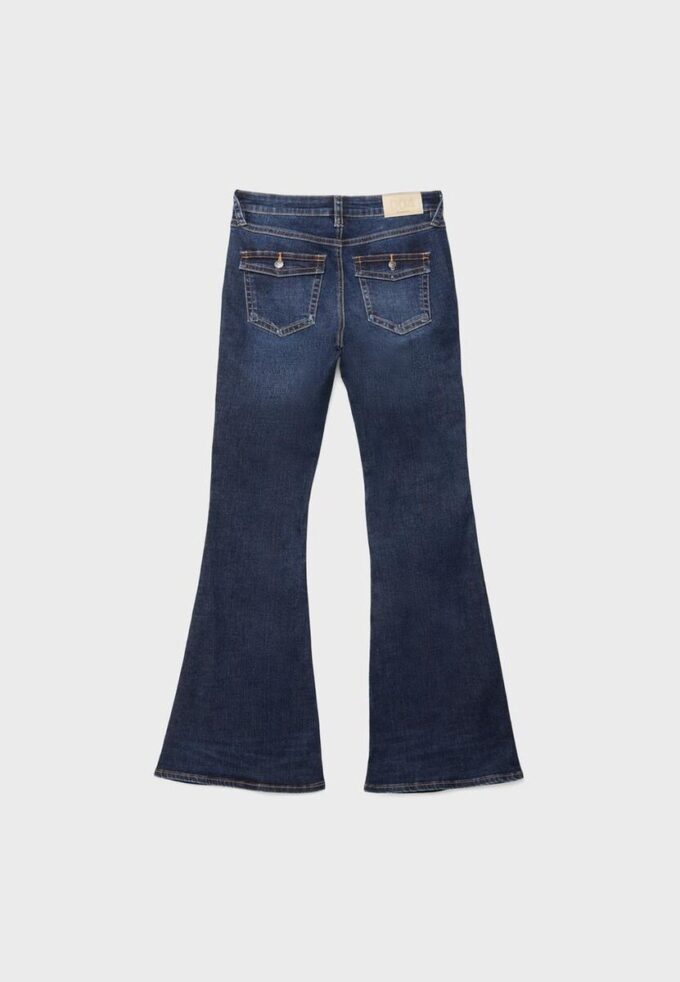 D04 Low-Rise-Jeans mit Flared-Bein