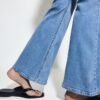 D04 Low-Rise-Jeans mit Flared-Bein