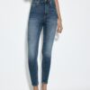 D09 Super High-Waist Skinny Jeans D09 Super High-Waist Skinny Jeans
