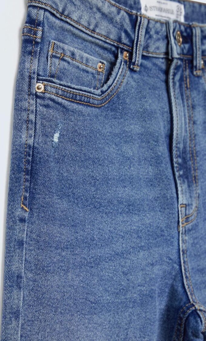 D10 Slim-Fit-Mom Jeans D10 Slim-Fit-Mom Jeans
