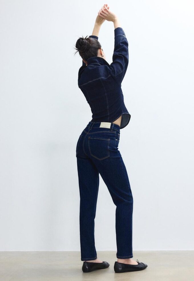D10 Slim-Fit-Mom Jeans D10 Slim-Fit-Mom Jeans