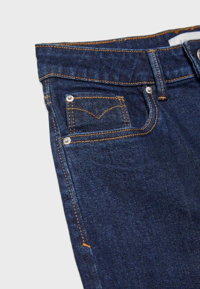 D10 Slim-Fit-Mom Jeans D10 Slim-Fit-Mom Jeans