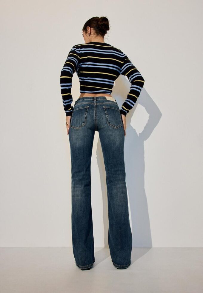 D67 Slim-Fit-Bootcut-Jeans