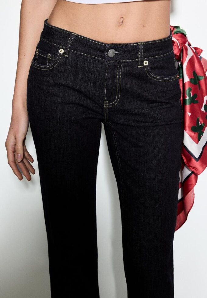 D67 Slim-Fit-Bootcut-Jeans