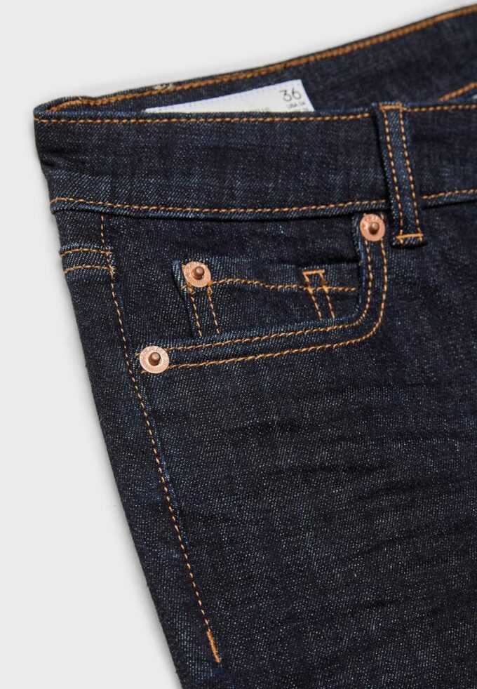 D67 Slim-Fit-Bootcut-Jeans