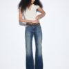 D68 Boot-Cut-Jeans mit Gürtel