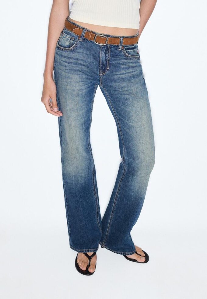 D68 Boot-Cut-Jeans mit Gürtel