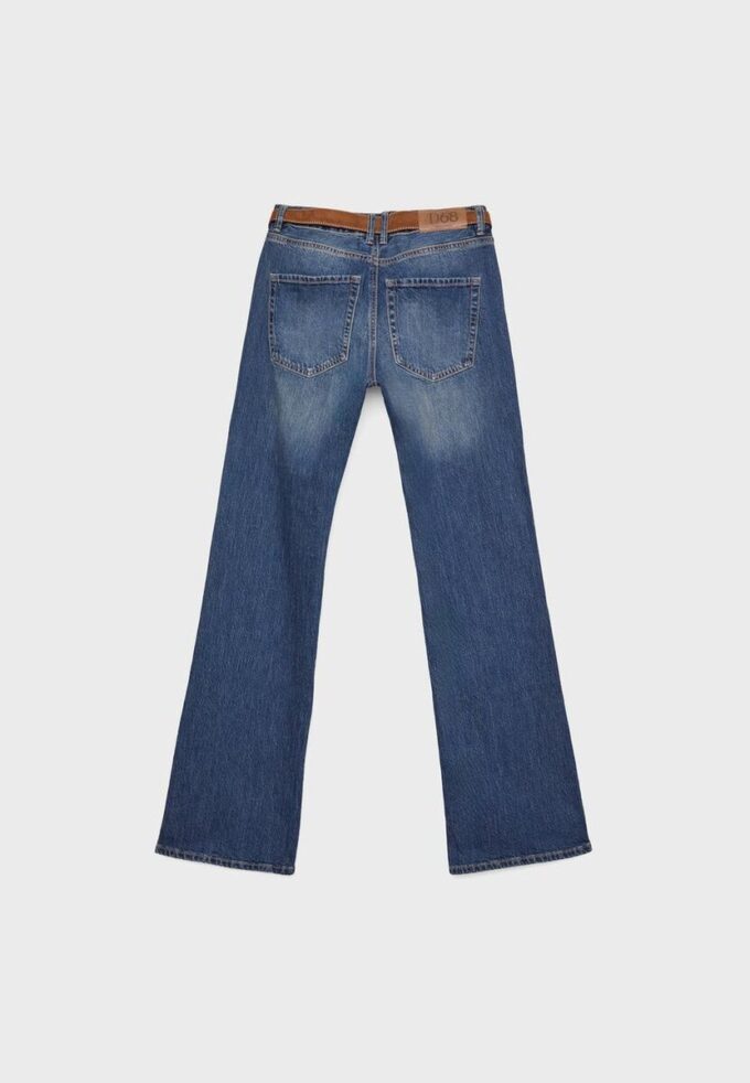 D68 Boot-Cut-Jeans mit Gürtel