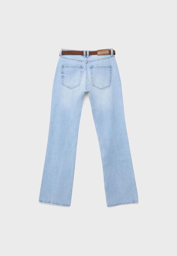 D68 Boot-Cut-Jeans mit Gürtel D68 Boot-Cut-Jeans mit Gürtel