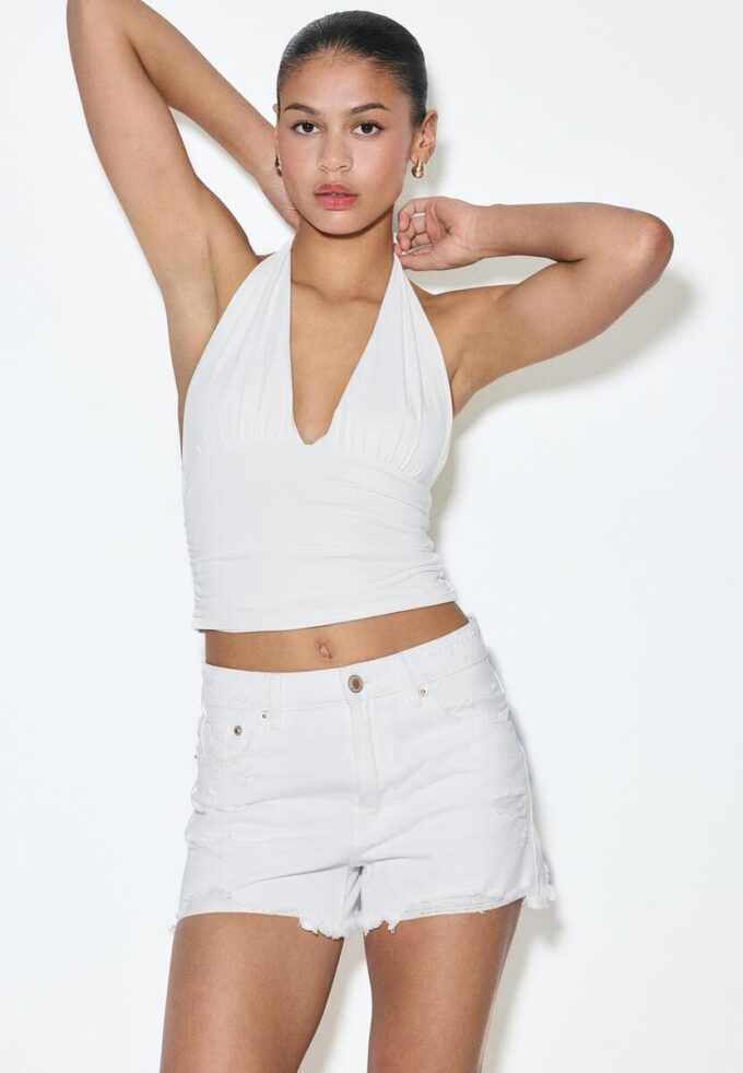 D75 Shorts aus zerrissenem Denim D75 Shorts aus zerrissenem Denim