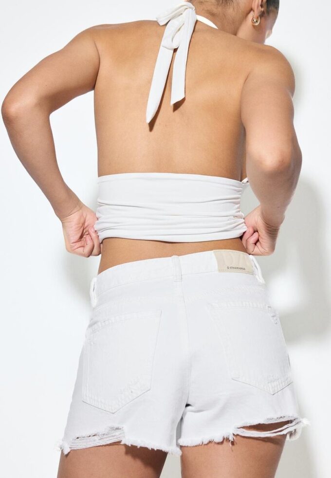 D75 Shorts aus zerrissenem Denim D75 Shorts aus zerrissenem Denim