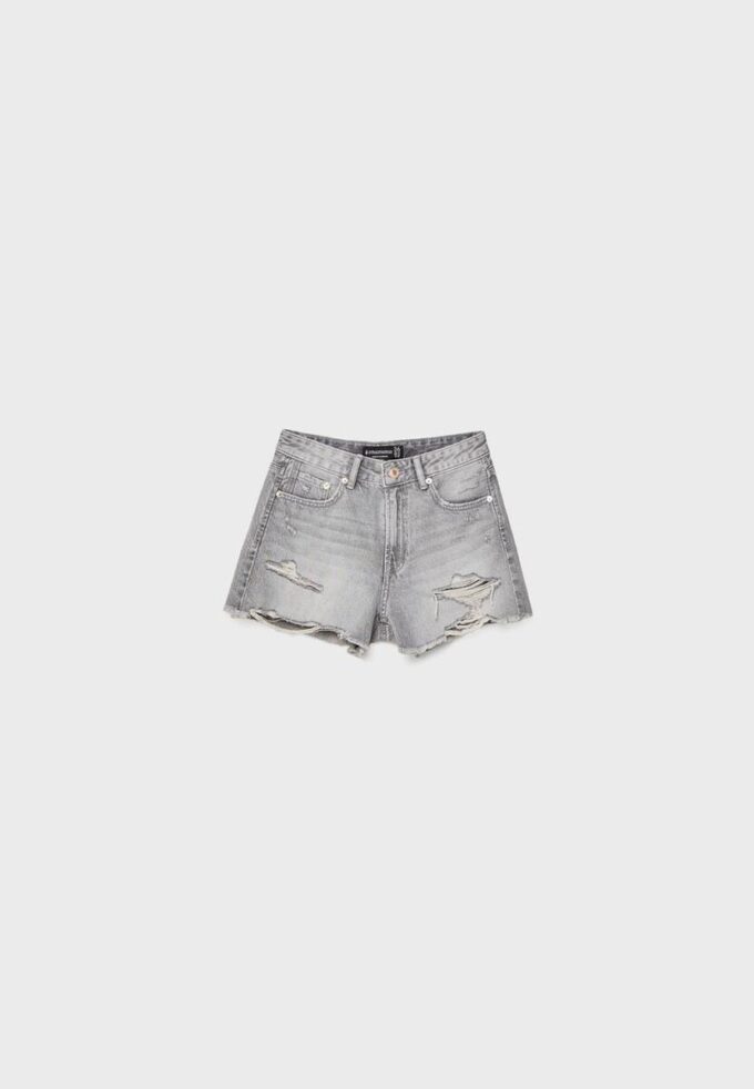 D75 Shorts aus zerrissenem Denim D75 Shorts aus zerrissenem Denim