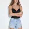 D75 Shorts aus zerrissenem Denim D75 Shorts aus zerrissenem Denim