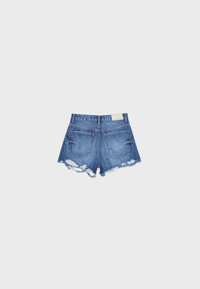 D75 Shorts aus zerrissenem Denim D75 Shorts aus zerrissenem Denim