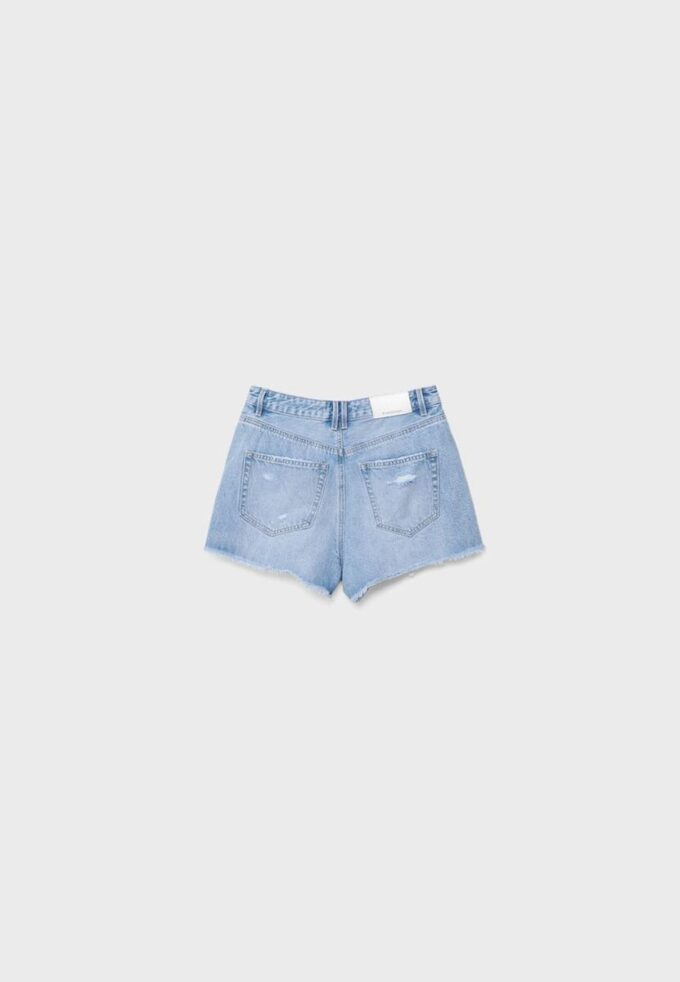 D75 Shorts aus zerrissenem Denim D75 Shorts aus zerrissenem Denim
