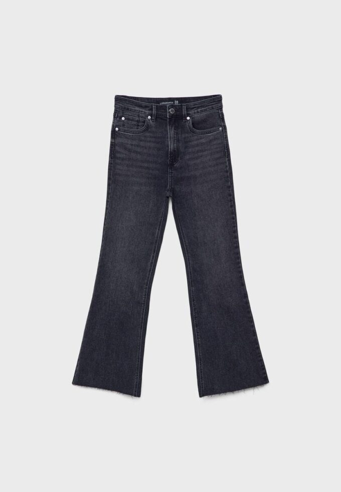 D78 Kurze Flared Jeans