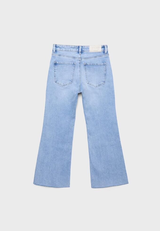 D78 Kurze Flared Jeans