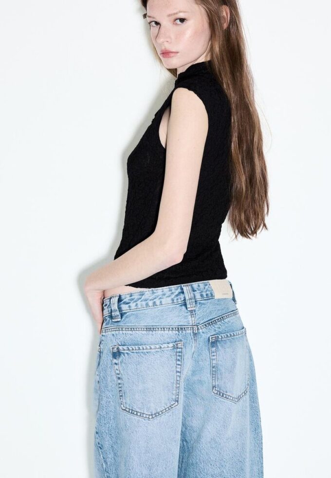 D80 Barrel Fit Jeans