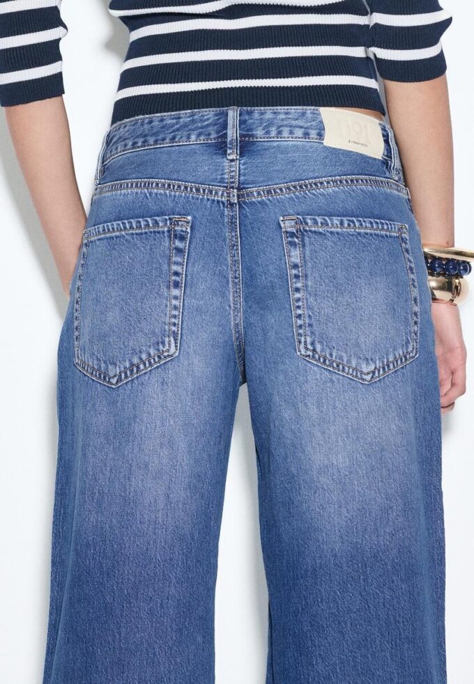 D91 Low-Waist-Jeans mit Wide Leg D91 Low-Waist-Jeans mit Wide Leg