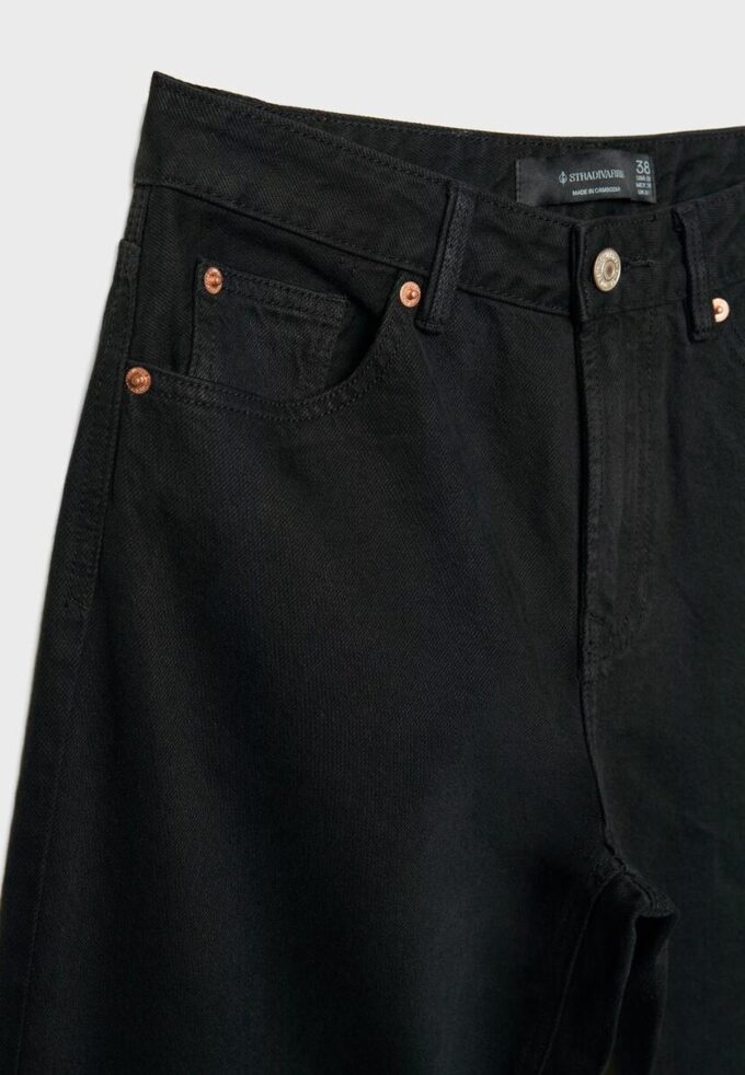 D92 Gerade weite Jeans D92 Gerade weite Jeans