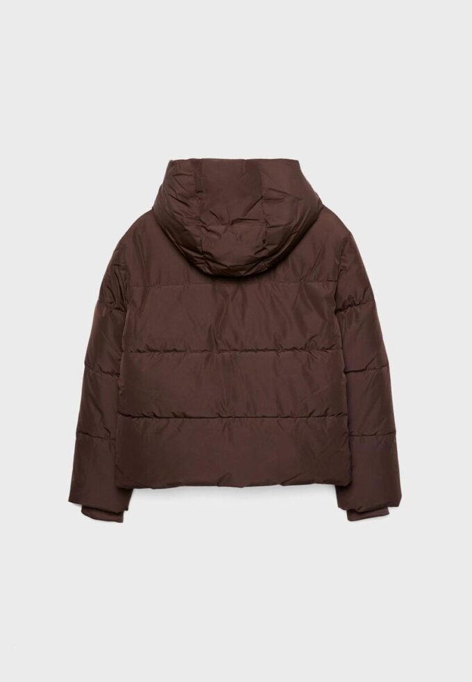 Einfache Daunenjacke mit Kapuze
