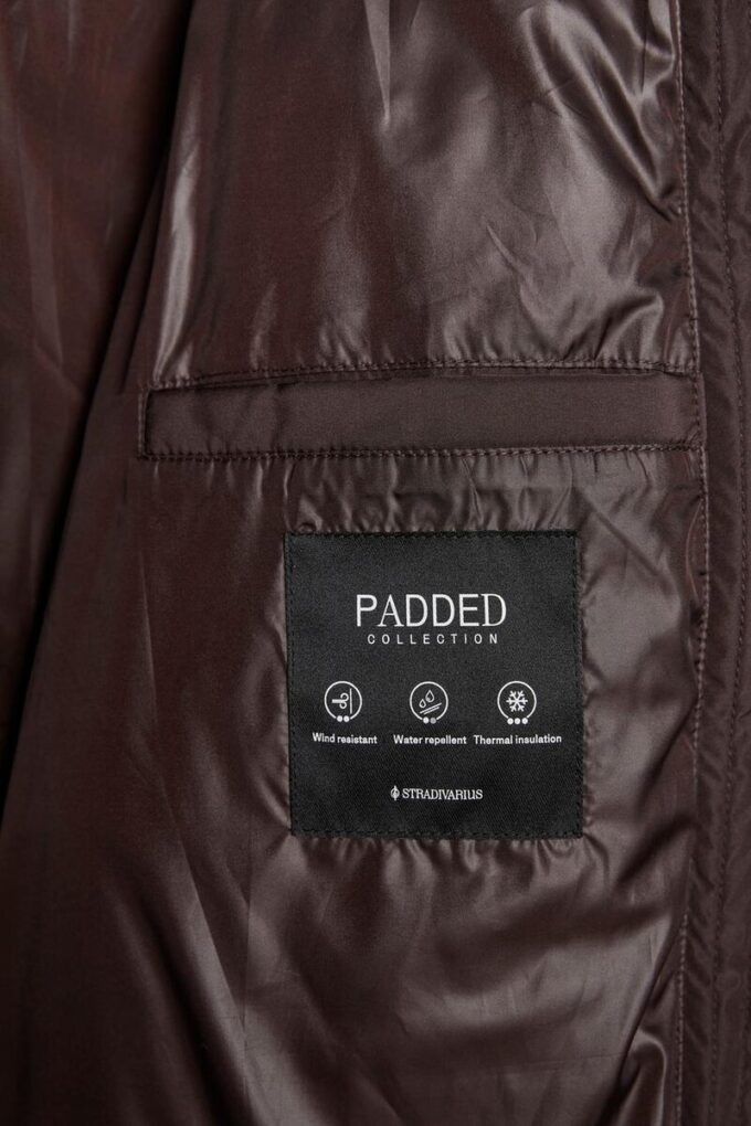 Einfache Daunenjacke mit Kapuze
