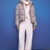 Einfache Daunenjacke mit Kapuze