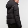 Einfache Daunenjacke mit Kapuze