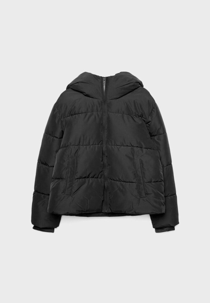Einfache Daunenjacke mit Kapuze