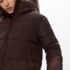 Einfache Daunenjacke mit Kapuze