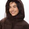 Einfache Daunenjacke mit Kapuze