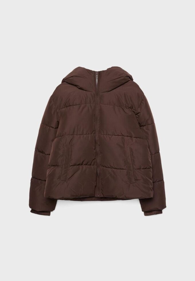 Einfache Daunenjacke mit Kapuze