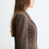 Einfacher gestreifter Blazer aus Basics Einfacher gestreifter Blazer aus Basics