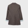 Einfacher gestreifter Blazer aus Basics Einfacher gestreifter Blazer aus Basics