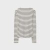 Einfaches gestreiftes Langarm-T-Shirt aus der Basics-Kollektion Einfaches gestreiftes Langarm-T-Shirt aus der Basics-Kollektion
