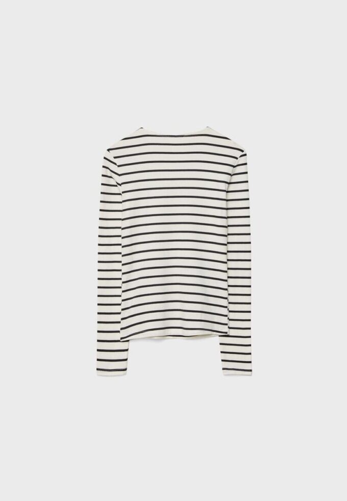 Einfaches gestreiftes Langarm-T-Shirt aus der Basics-Kollektion Einfaches gestreiftes Langarm-T-Shirt aus der Basics-Kollektion