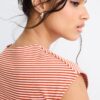 Einfaches gestreiftes T-Shirt mit Minärmel