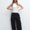 Einfaches ärmelloses T-Shirt aus der Basics-Kollektion