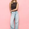Einfaches ärmelloses T-Shirt aus der Basics-Kollektion Einfaches ärmelloses T-Shirt aus der Basics-Kollektion