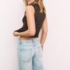 Einfaches ärmelloses T-Shirt aus der Basics-Kollektion Einfaches ärmelloses T-Shirt aus der Basics-Kollektion