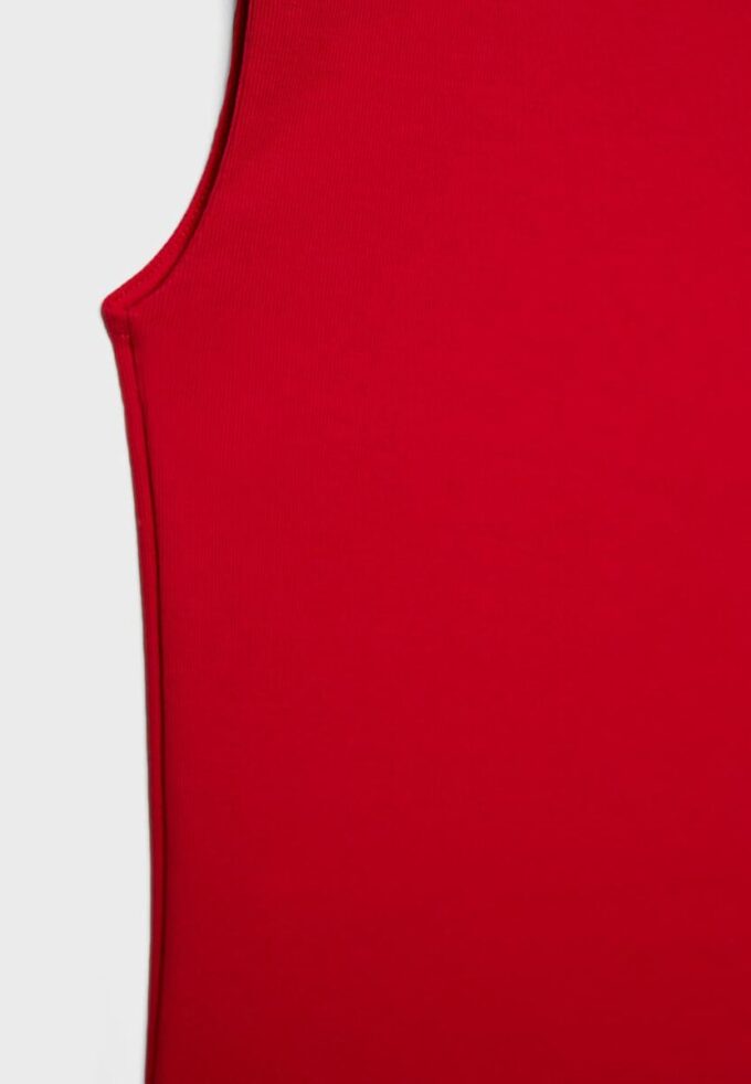 Einfaches ärmelloses T-Shirt aus der Basics-Kollektion Einfaches ärmelloses T-Shirt aus der Basics-Kollektion