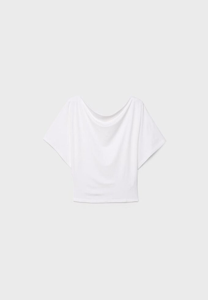 Einfaches T-Shirt mit Fledermausärmeln Einfaches T-Shirt mit Fledermausärmeln