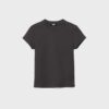 Einfaches T-Shirt mit Rundhalsausschnitt und kurzen Ärmeln Einfaches T-Shirt mit Rundhalsausschnitt und kurzen Ärmeln