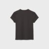 Einfaches T-Shirt mit Rundhalsausschnitt und kurzen Ärmeln Einfaches T-Shirt mit Rundhalsausschnitt und kurzen Ärmeln