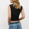Einfaches T-Shirt mit U-Boot-Ausschnitt Einfaches T-Shirt mit U-Boot-Ausschnitt